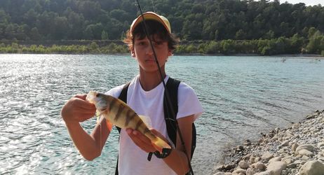 Pêche aux leurres sur le lac du Broc
