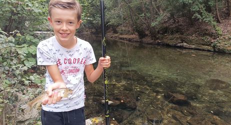 Pêche au "coup" et à "roder" sur les rives du loup à la Colle sur Loup